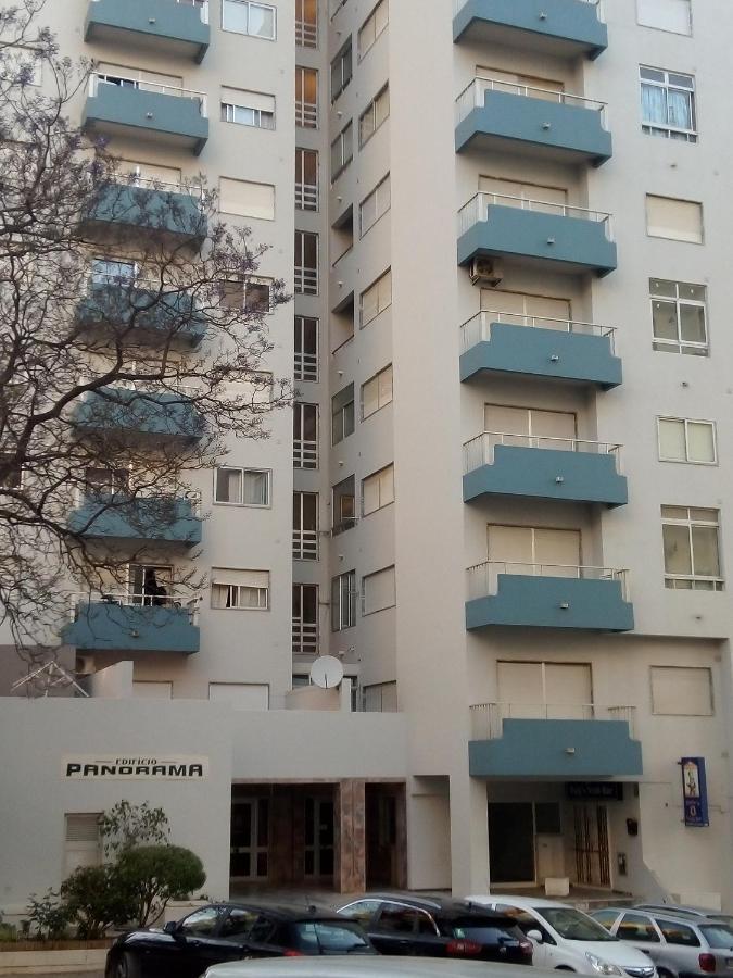 Aqui Rocha Appartement *